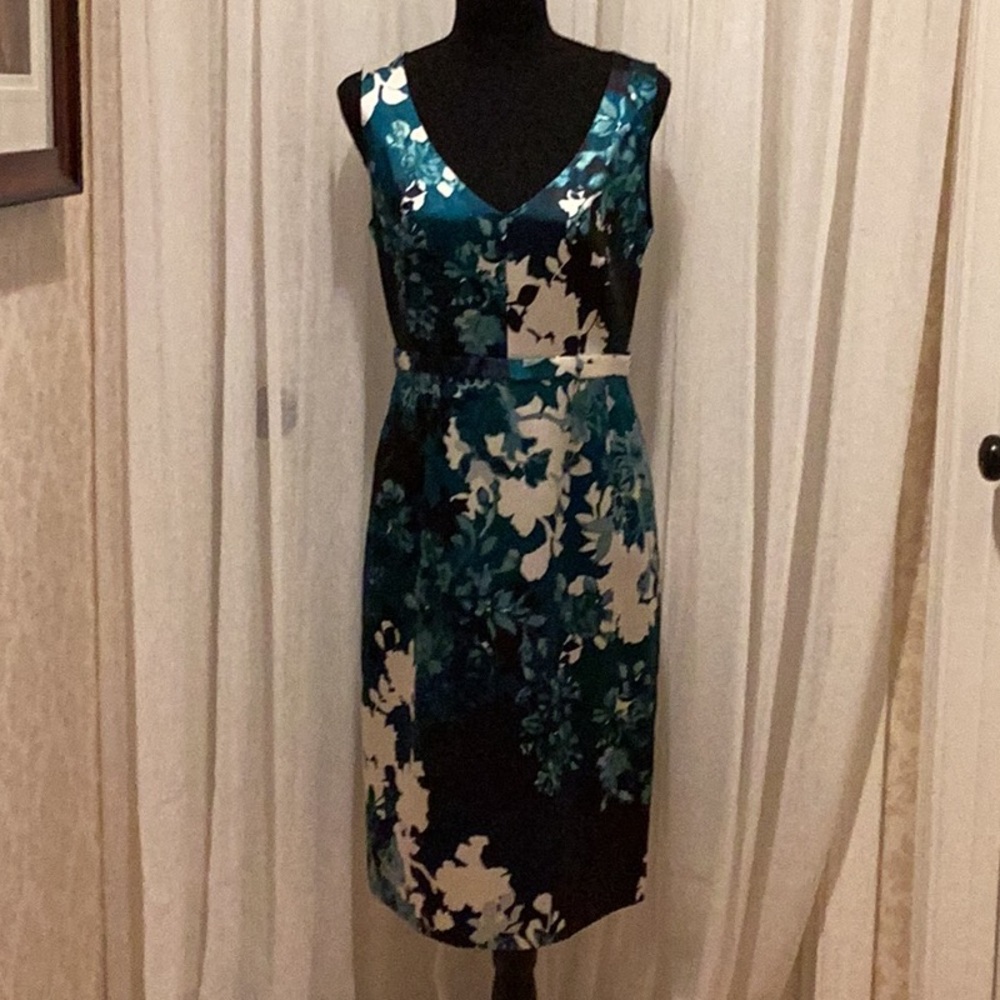 Satin Tahari Dress. NWT.